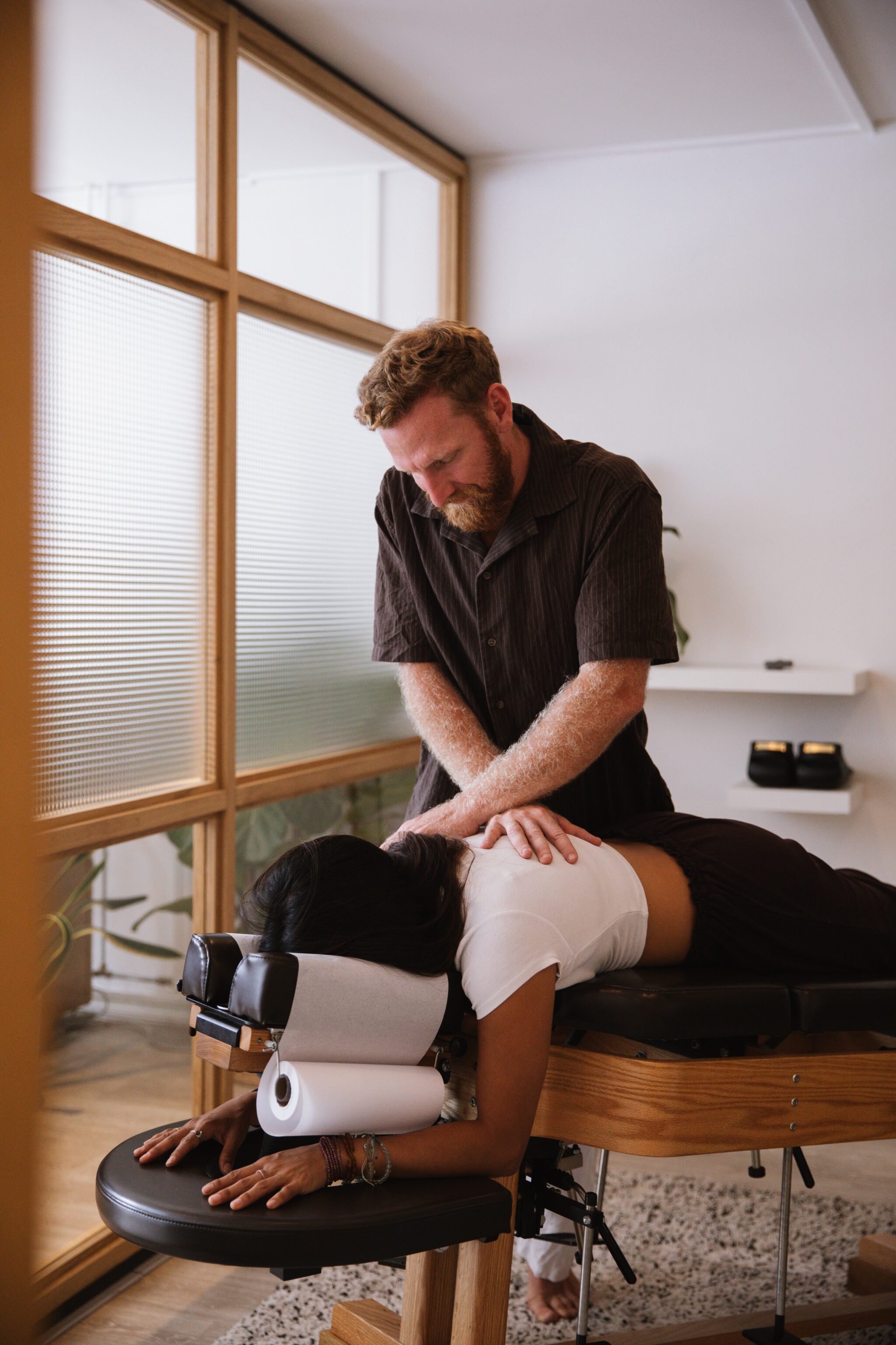 Pijn in het midden van de rug behandelen